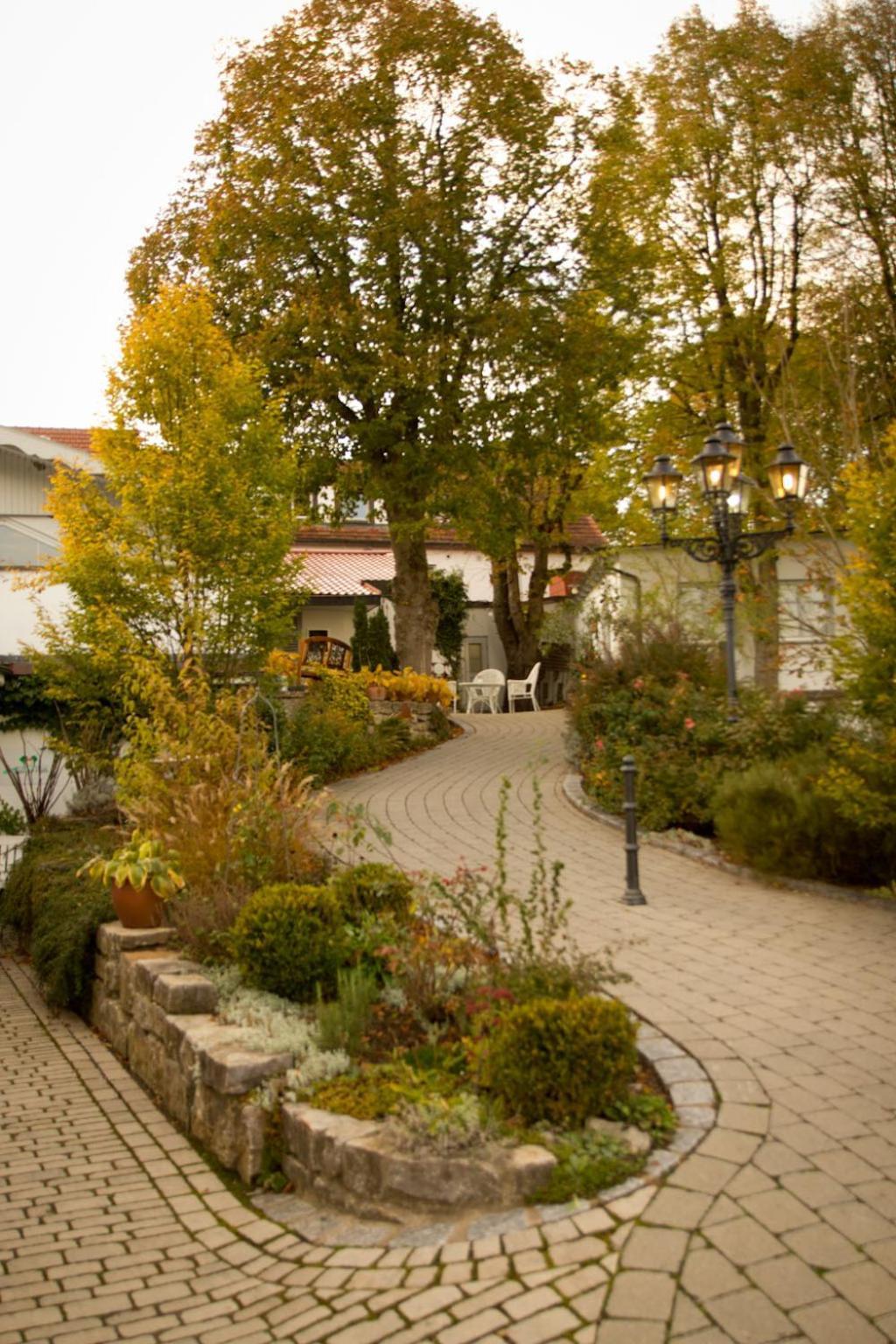 Altes Kurhaus Landhotel Trabelsdorf Εξωτερικό φωτογραφία
