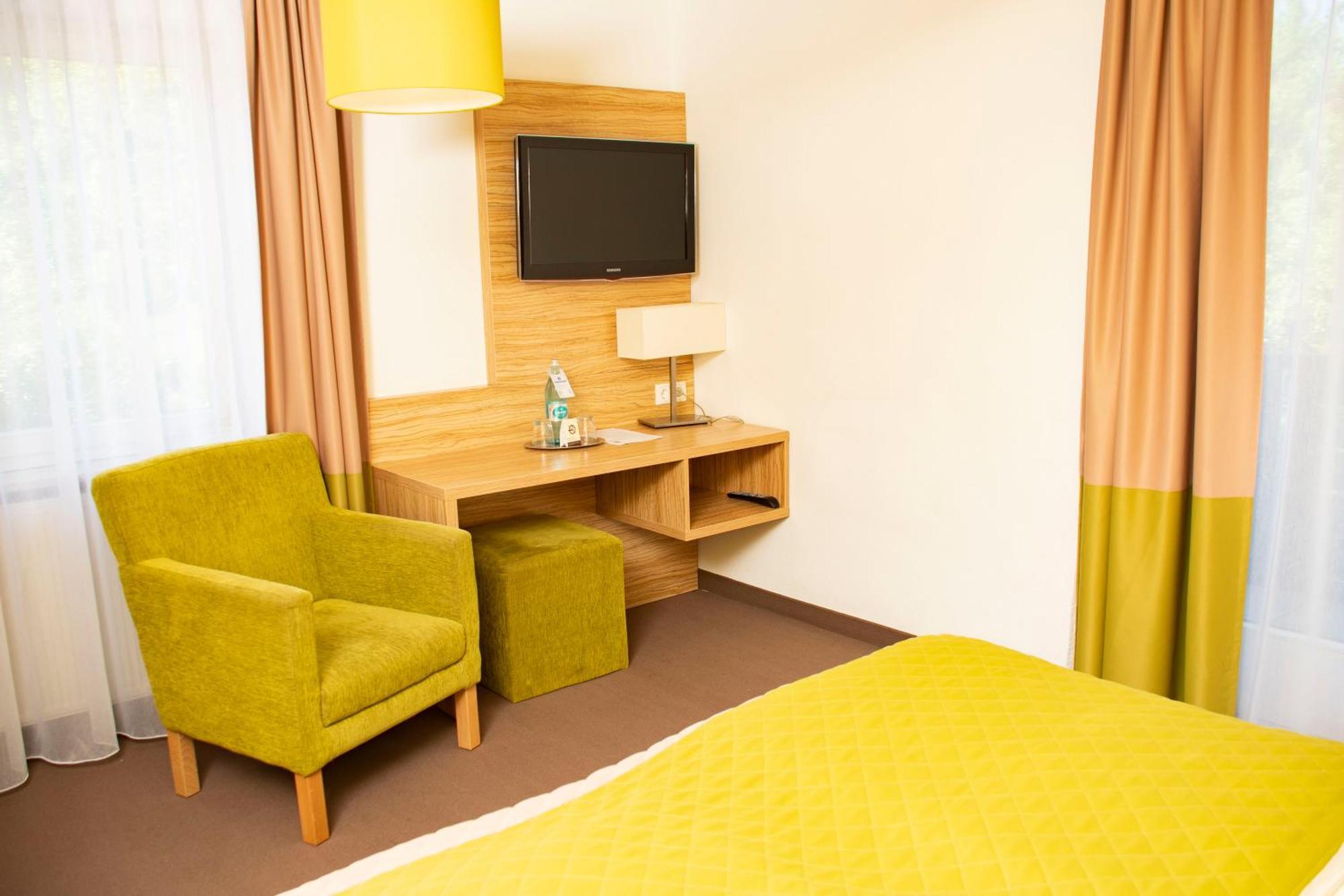 Altes Kurhaus Landhotel Trabelsdorf Εξωτερικό φωτογραφία
